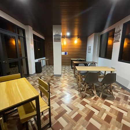 Halajo Bnb Transient Laoag Eksteriør billede