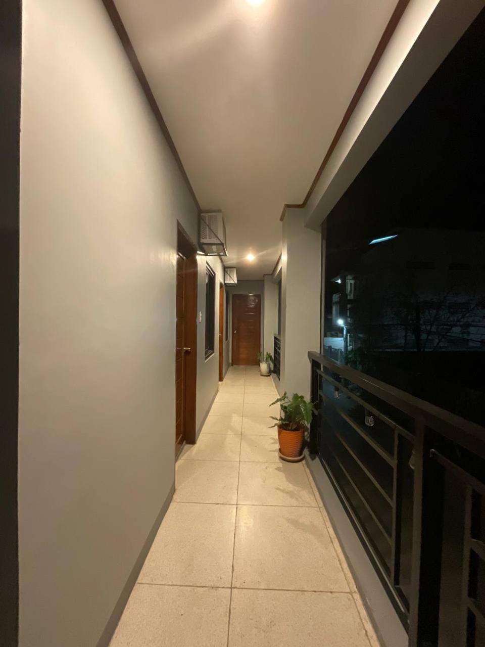 Halajo Bnb Transient Laoag Eksteriør billede