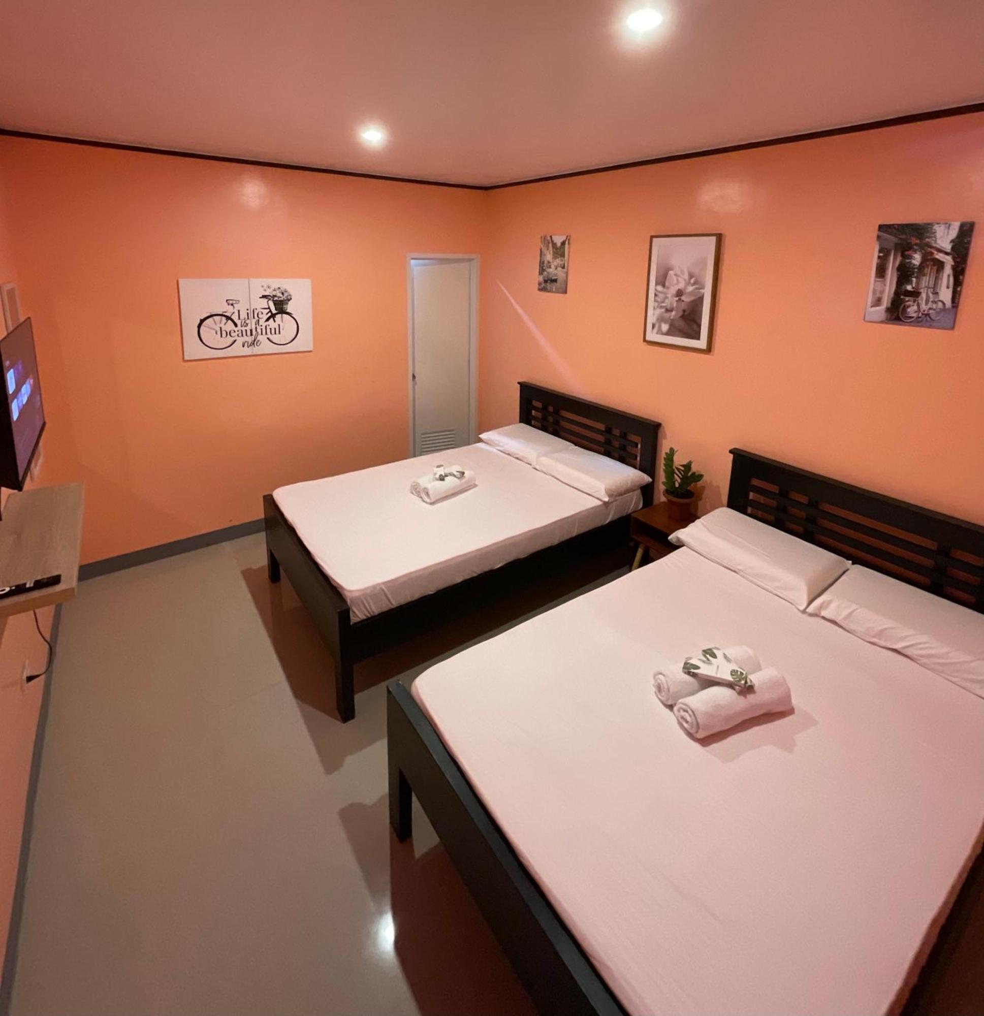 Halajo Bnb Transient Laoag Eksteriør billede